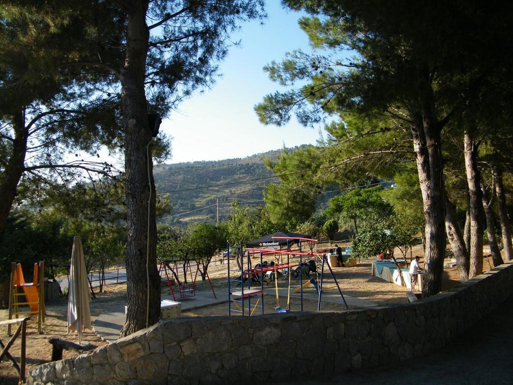 Casale Drinzi Villa Collesano Exterior foto